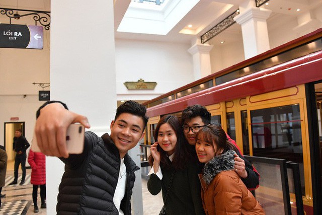 Tuyến tàu hỏa leo núi dài nhất Việt Nam đã chính thức hoạt động